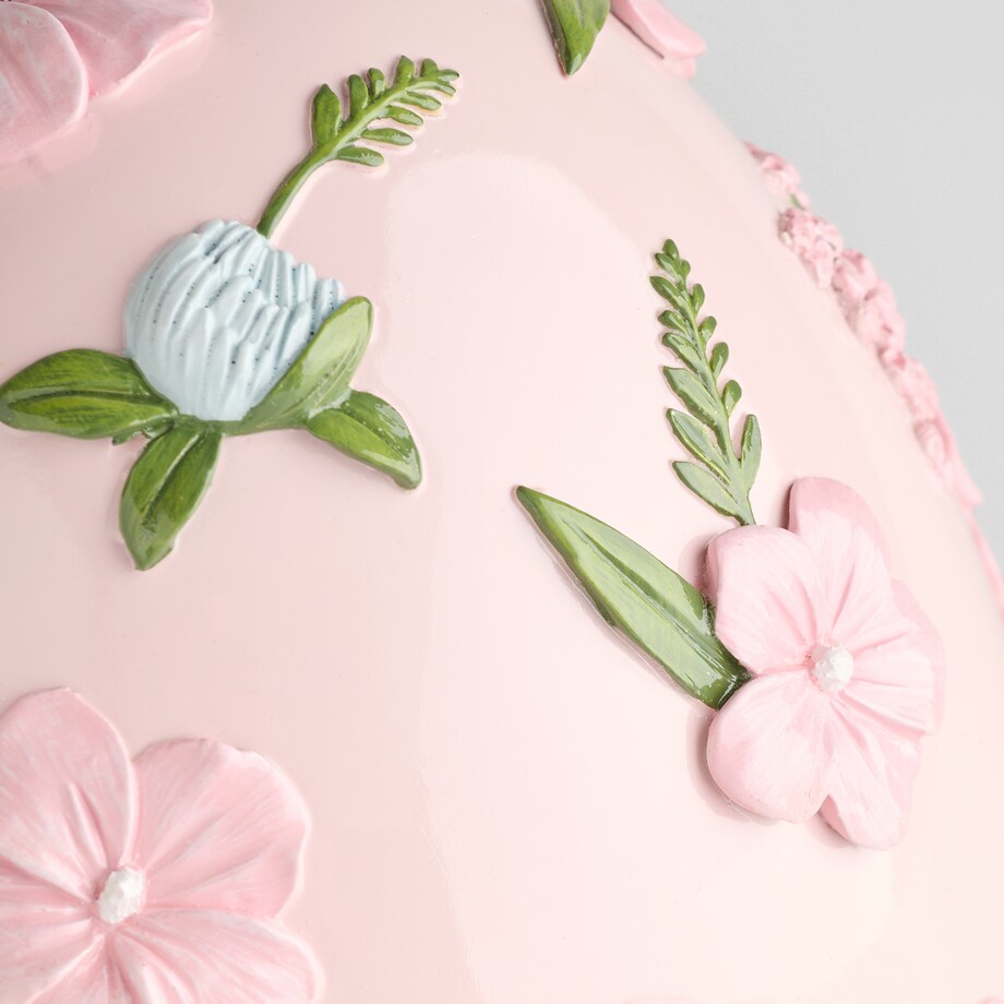 Figurka Kiros z motywem jajka