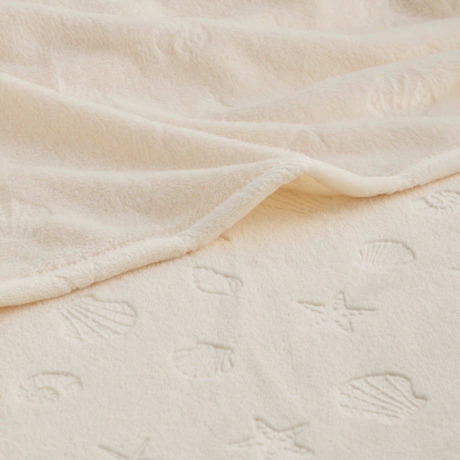 Jednokolorowy koc z wytłoczonym wzorem Puniana 150x200 cm