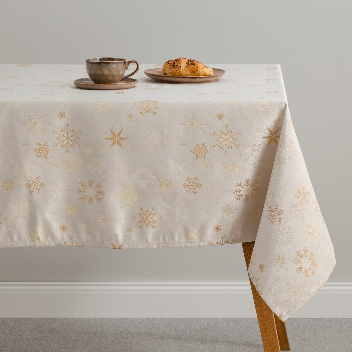 Obrus Żakardowy Preciosino 150x220 cm