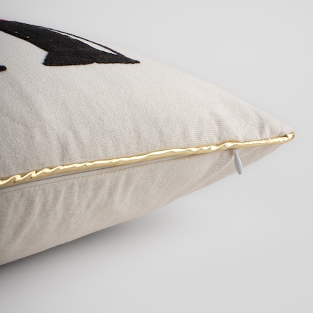 Poszewka Haftowana Nutpacheris 45x45 cm z motywem dziadka do orzechów