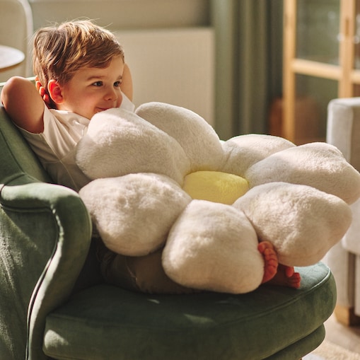 Poduszka Dekoracyjna Olis z motywem kwiatowym