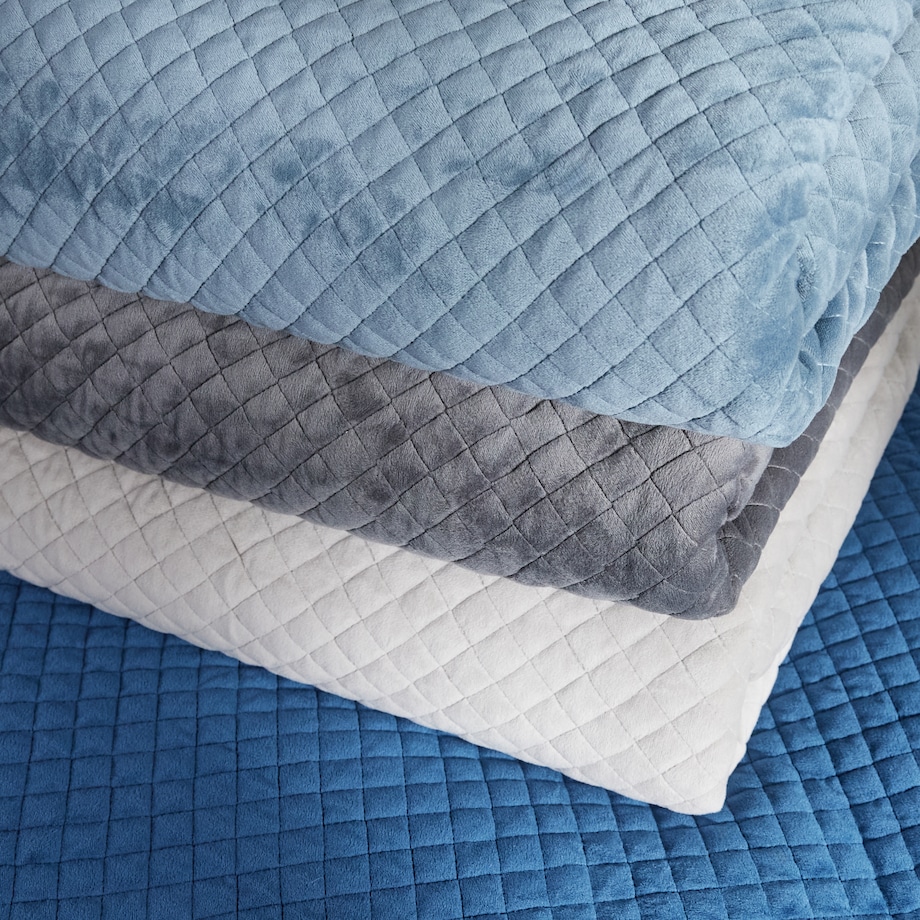 Jednokolorowa narzuta na łóżko Plums 200x220 cm