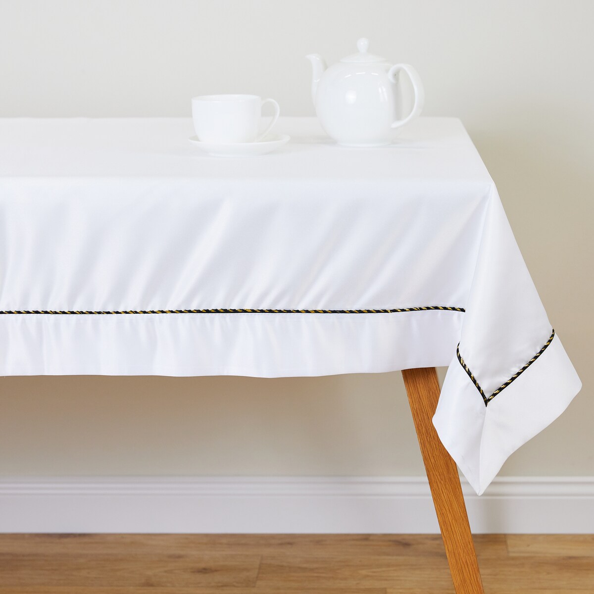 Obrus Kris 145x220 cm