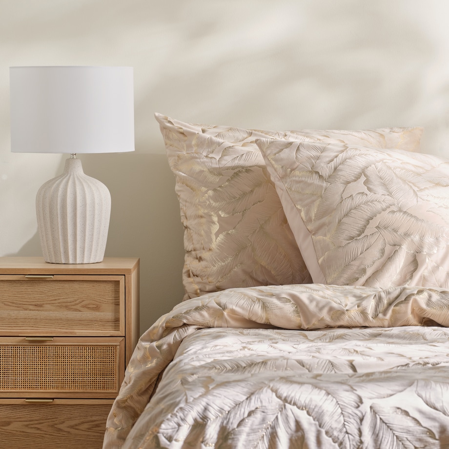 Pościel welwetowa ze złotym nadrukiem Foglare 160x200 cm z motywem liściastym