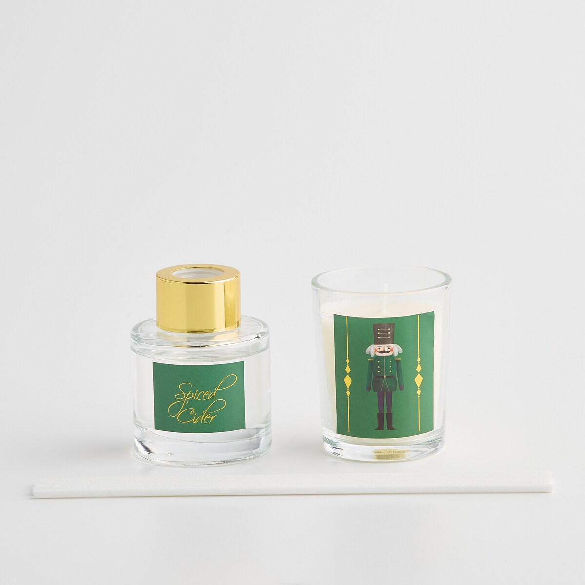 Odświeżacz Ze Świecą Nutpatcher z motywem dziadka do orzechów