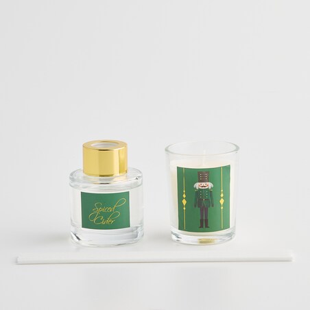 Odświeżacz Ze Świecą Nutpatcher z motywem dziadka do orzechów