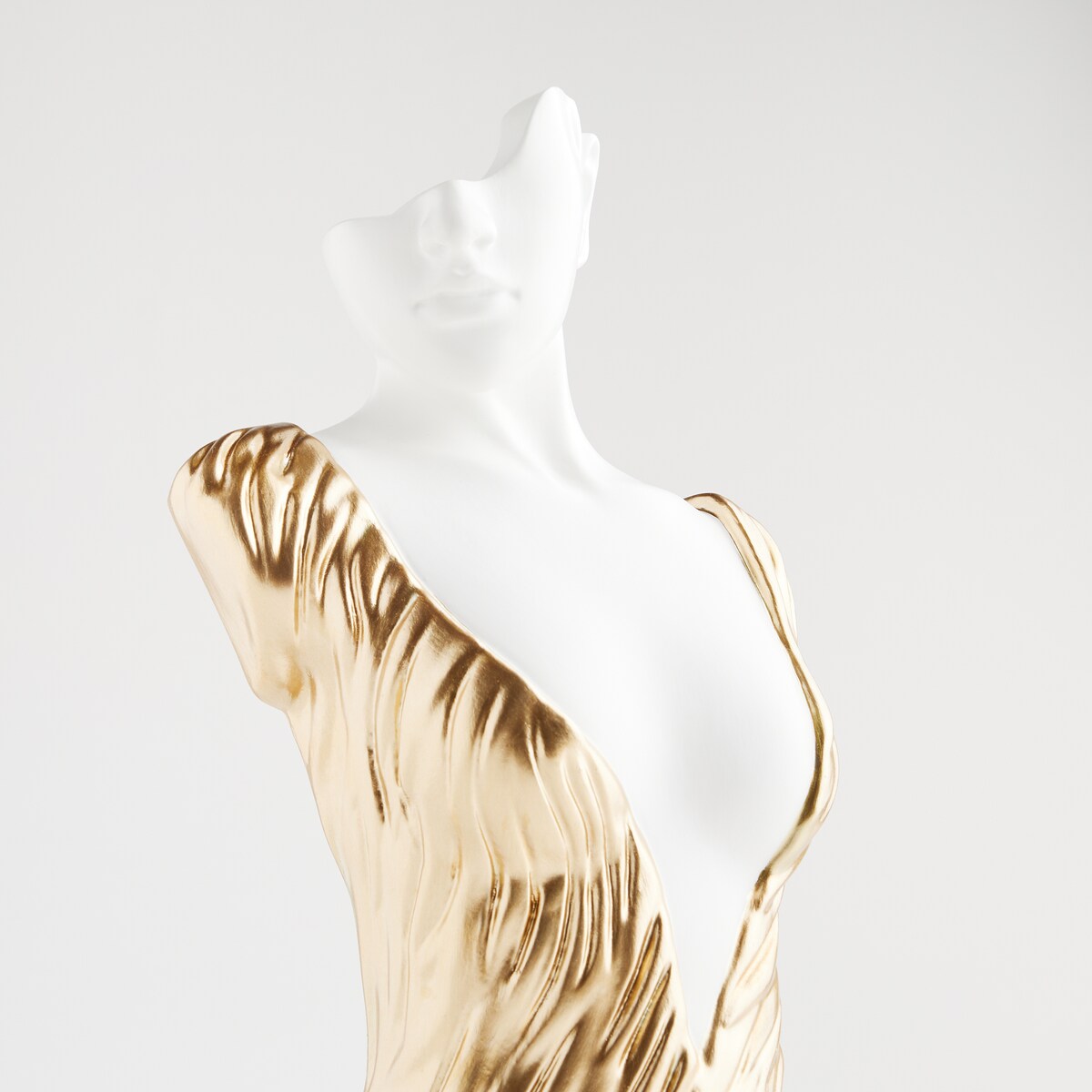 Figurka Chiclady z motywem postaci