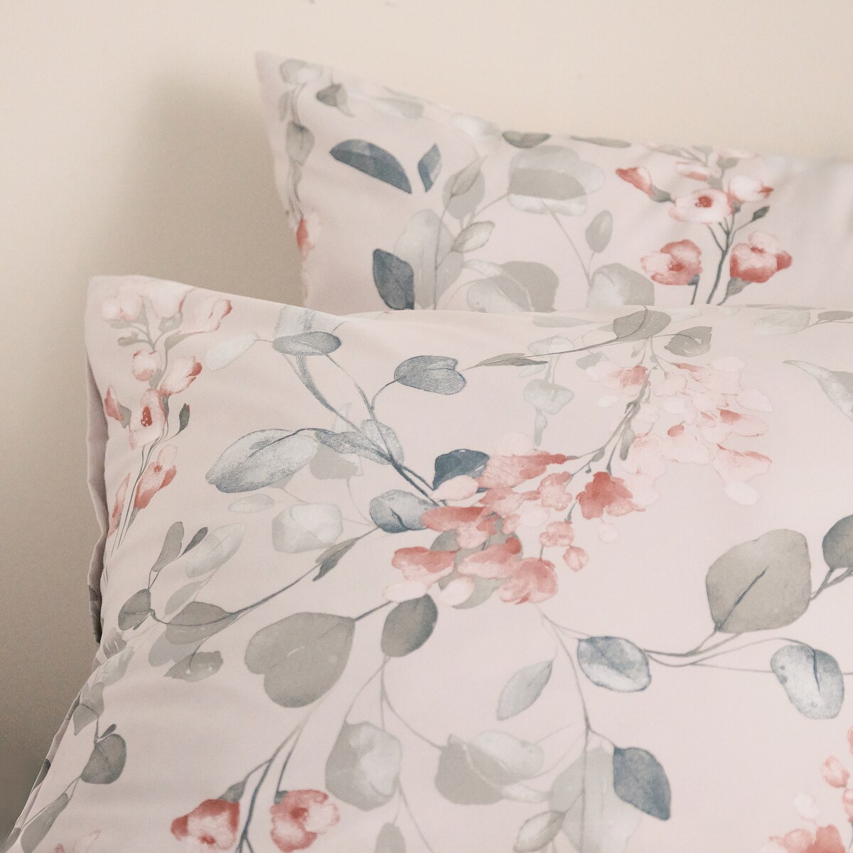 Pościel Z Mikrofibry Debi 200x220 cm z wzorem kwiatowym