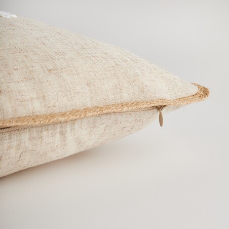 Poszewka Haftowana Olmo 45x45 cm z motywem królika