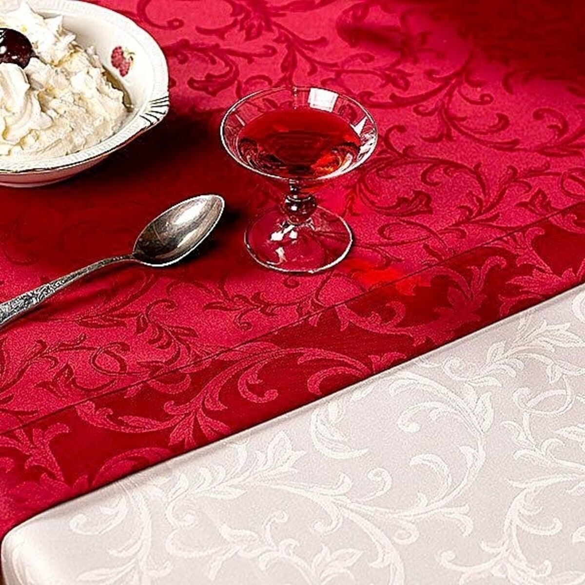 Obrus Ares bordowy - 120x180 cm - bordowy