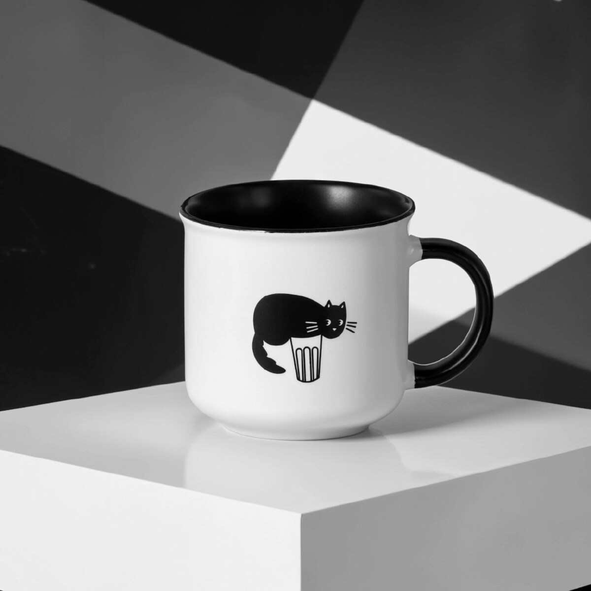 sirine, kubek z kotem