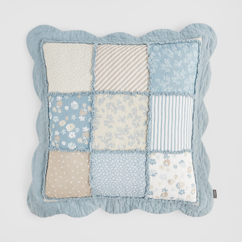 Poszewka dekoracyjna Cottagen 45x45 cm z motywem geometrycznym