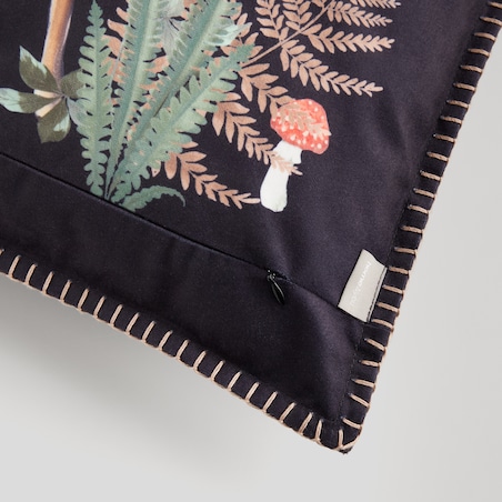 Poszewka Drukowana Wildes deer 45x45 cm z motywem zwierząt leśnych