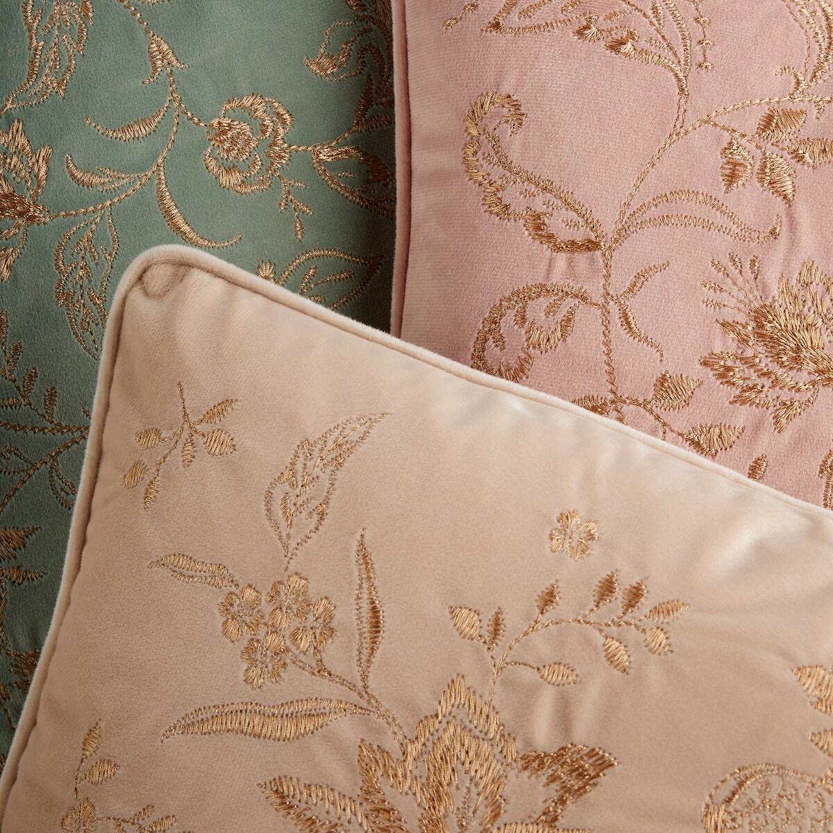 Poszewka Haftowana Ptako 45x45 cm z motywem zwierzęcym