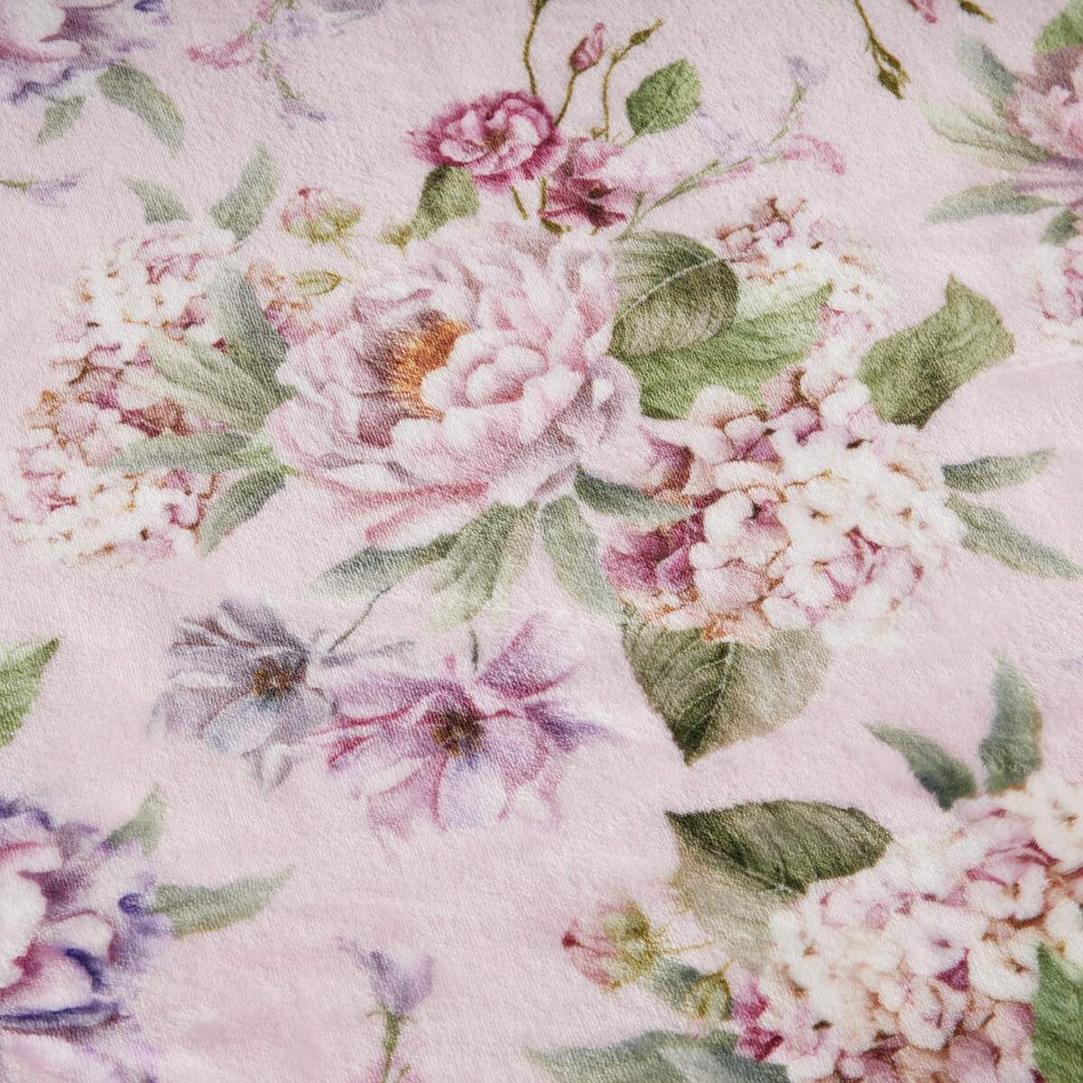 Drukowany koc Tensianis 150x200 cm z motywem kwiatowym