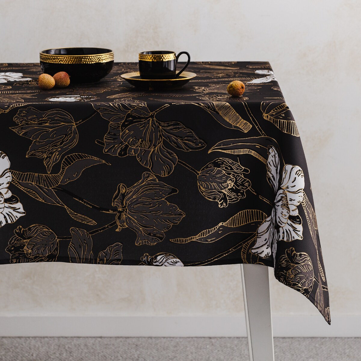 Obrus Akuso 130x180 cm