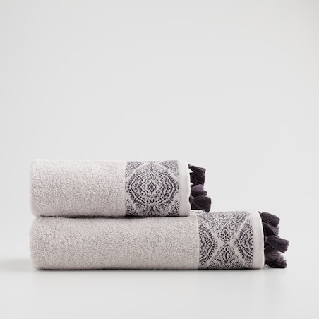 Ręcznik Beska 70x130 cm z motywem arabeski