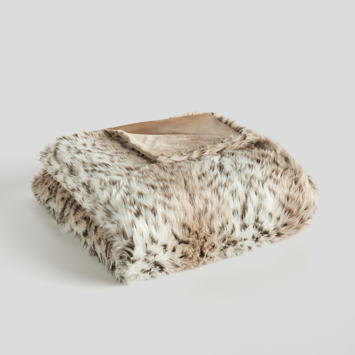 Narzuta Futrzana Felinzia 180x220 cm z motywem zwierzęcym