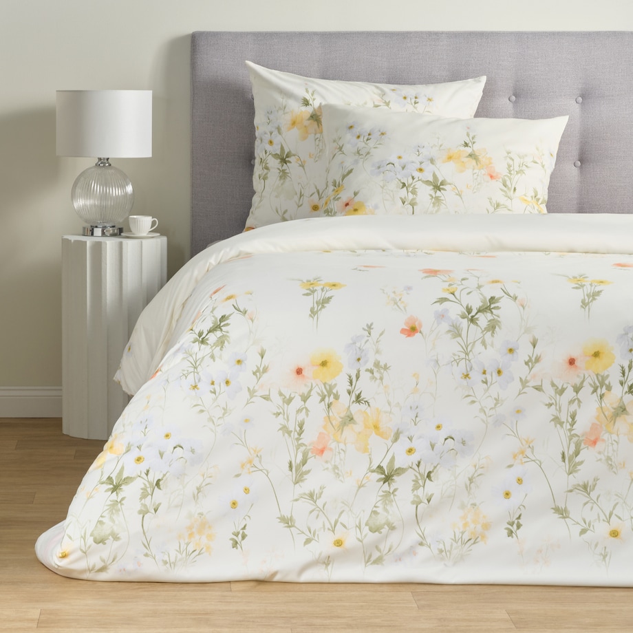 Pościel Z Mikrofibry Laka 200x220 cm z motywem kwiatowym