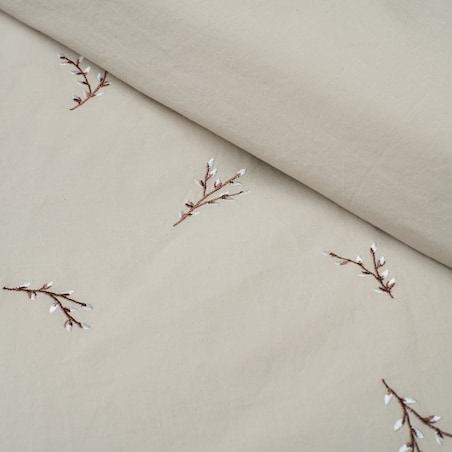 Pościel bawełniana z haftem Bazin 200x220 cm z motywem roślinnym
