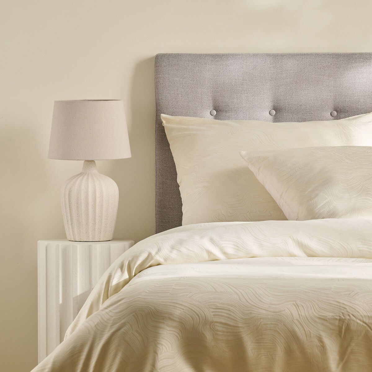 Pościel Żakardowa Linno 160x200 cm z motywem abstrakcyjnym