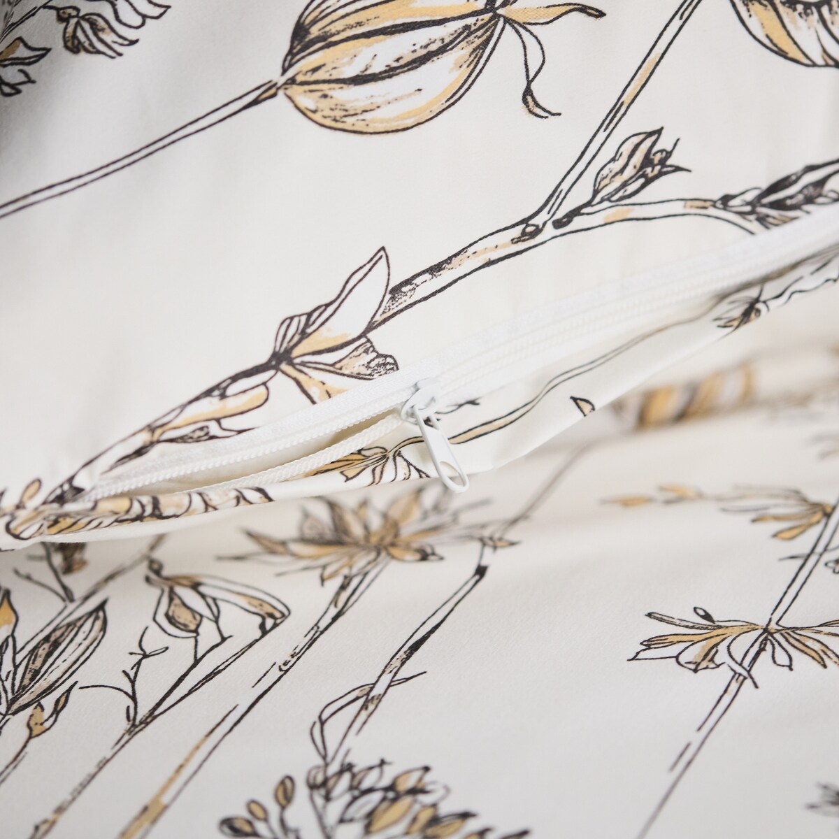 Pościel Z Mikrofibry Alba 200x220 cm z motywem kwiatowym