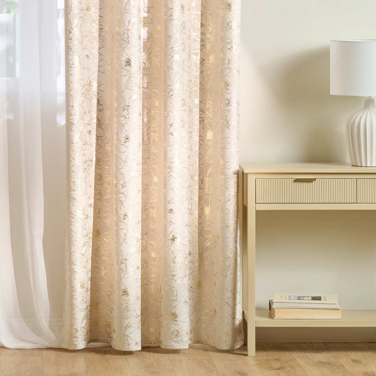 Zasłona z nadrukiem Casinosis 140x250 cm z motywem kwiatowym