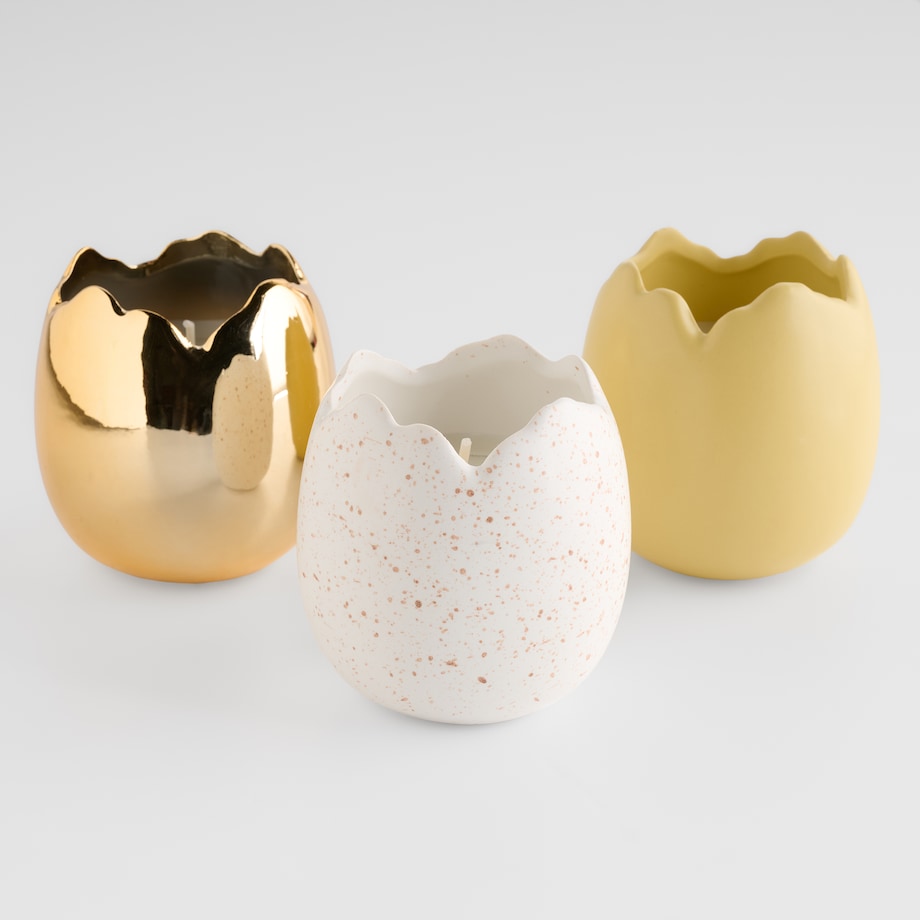 Świeca Eggshello z motywem skorupki