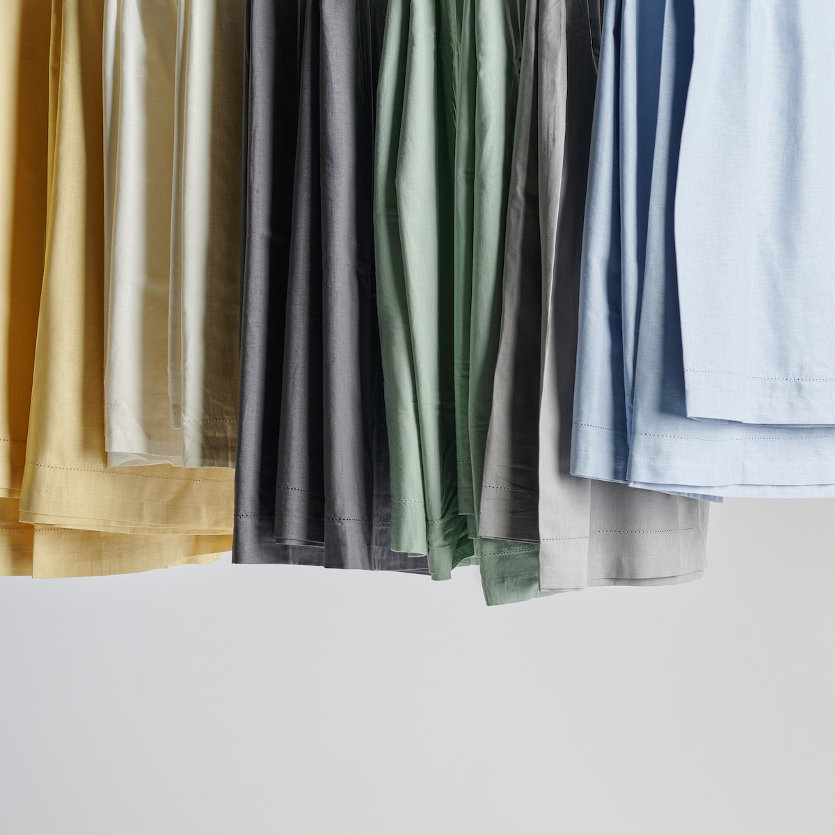 Obrus z domieszką konopi Dellon