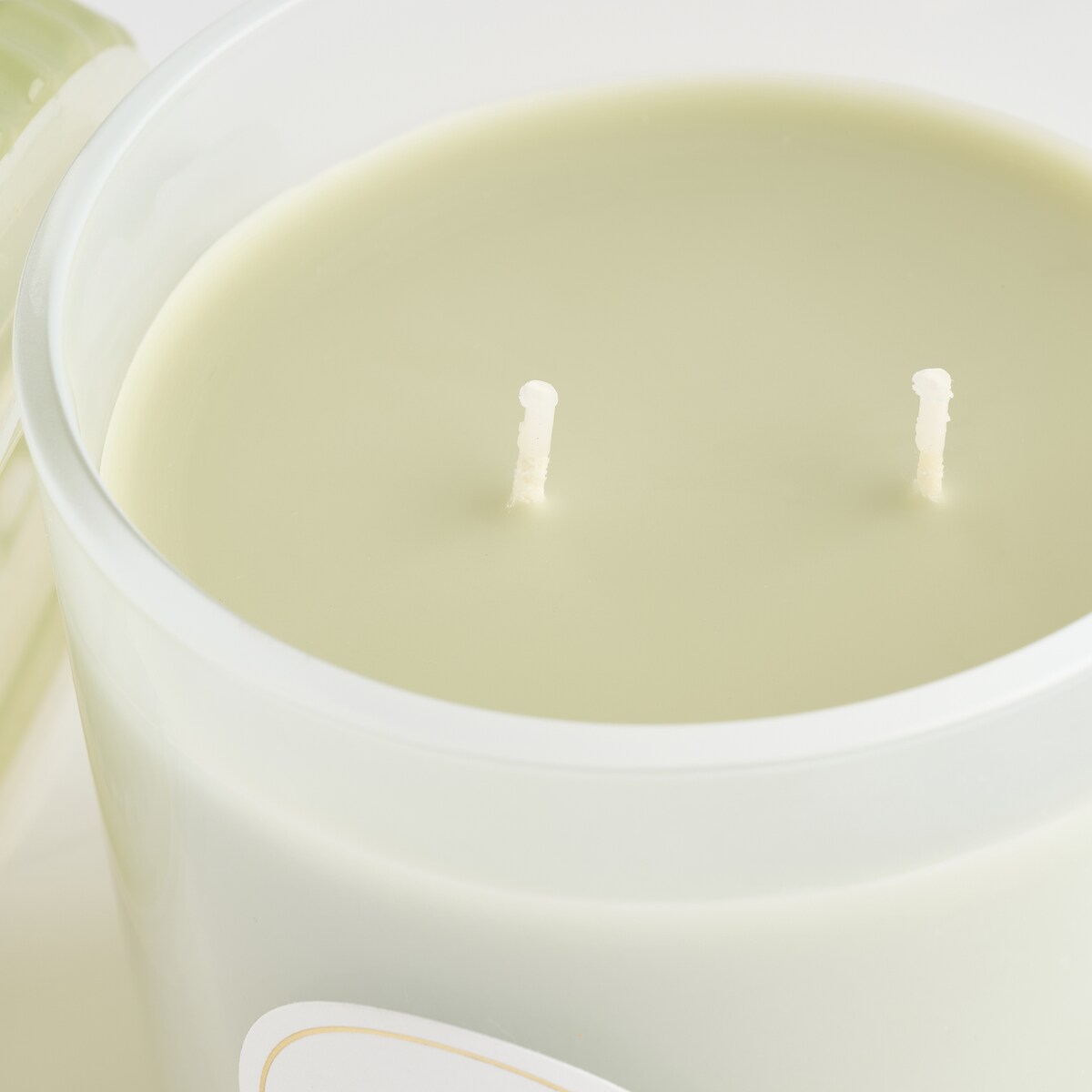 Świeca Zapachowa Bloomis z motywem kwiatowym