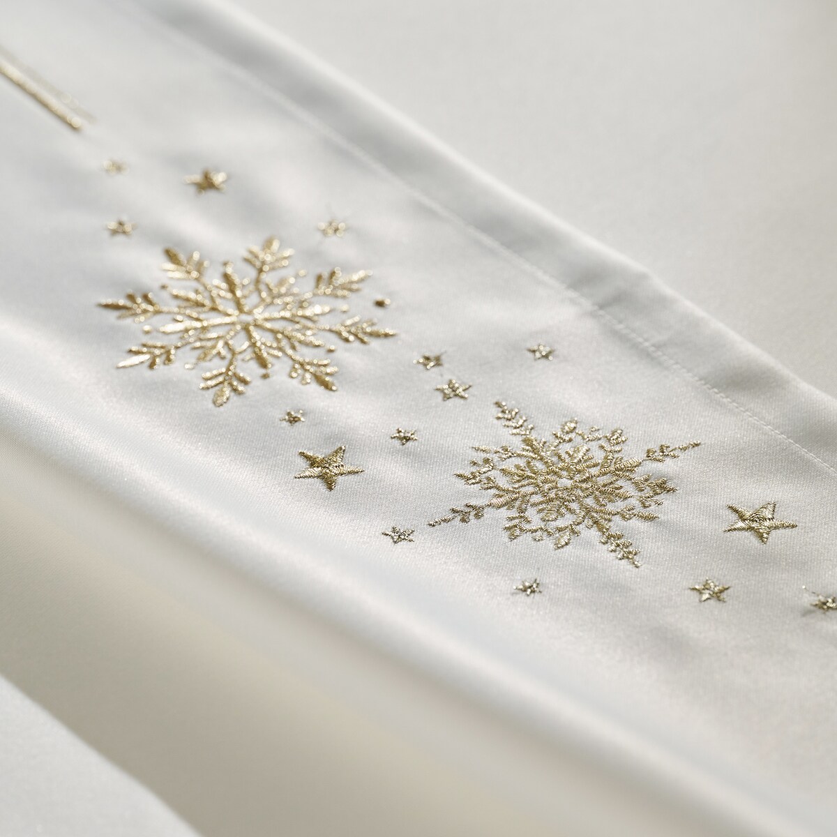 Obrus Haftowany Flokos