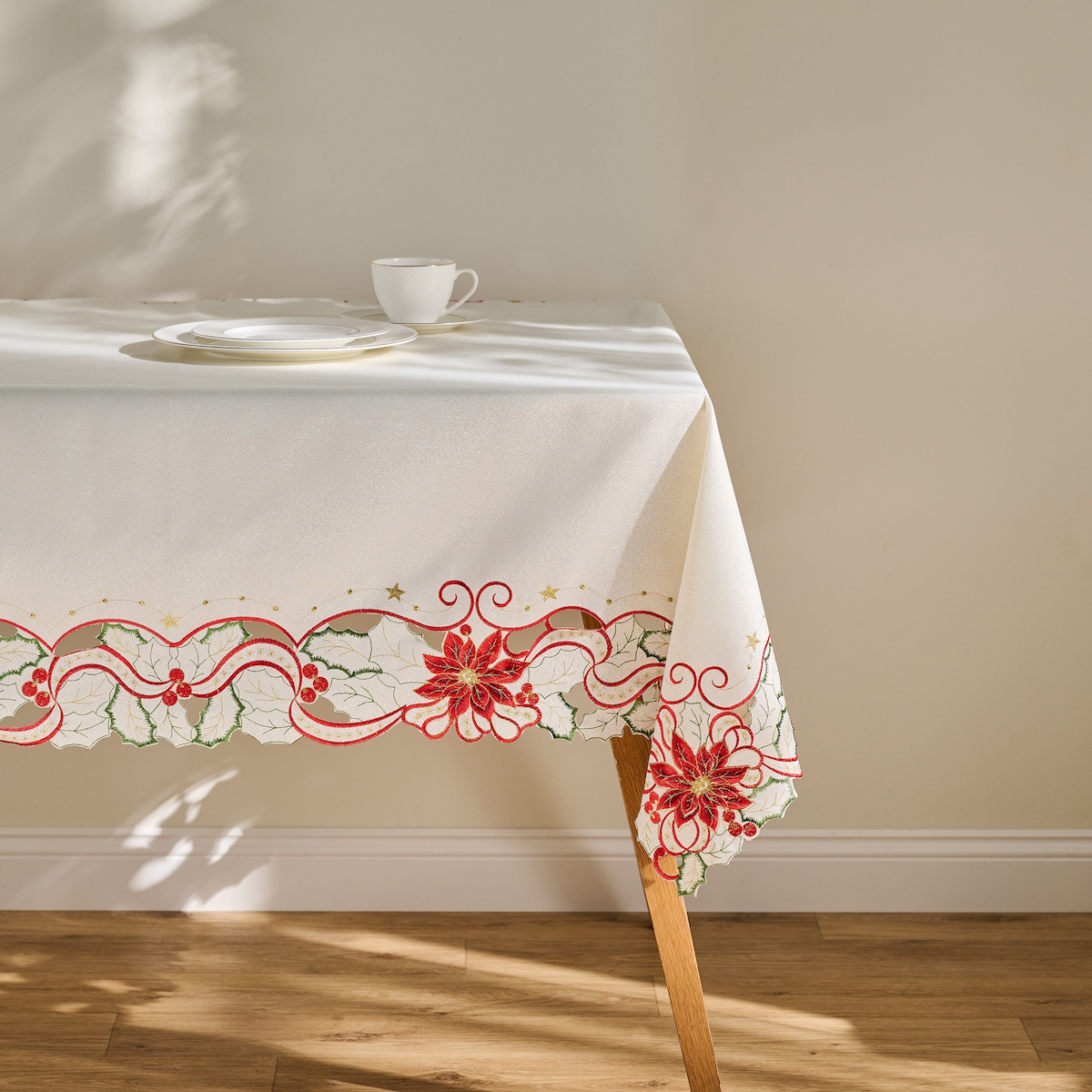 Obrus Haftowany Estrelo