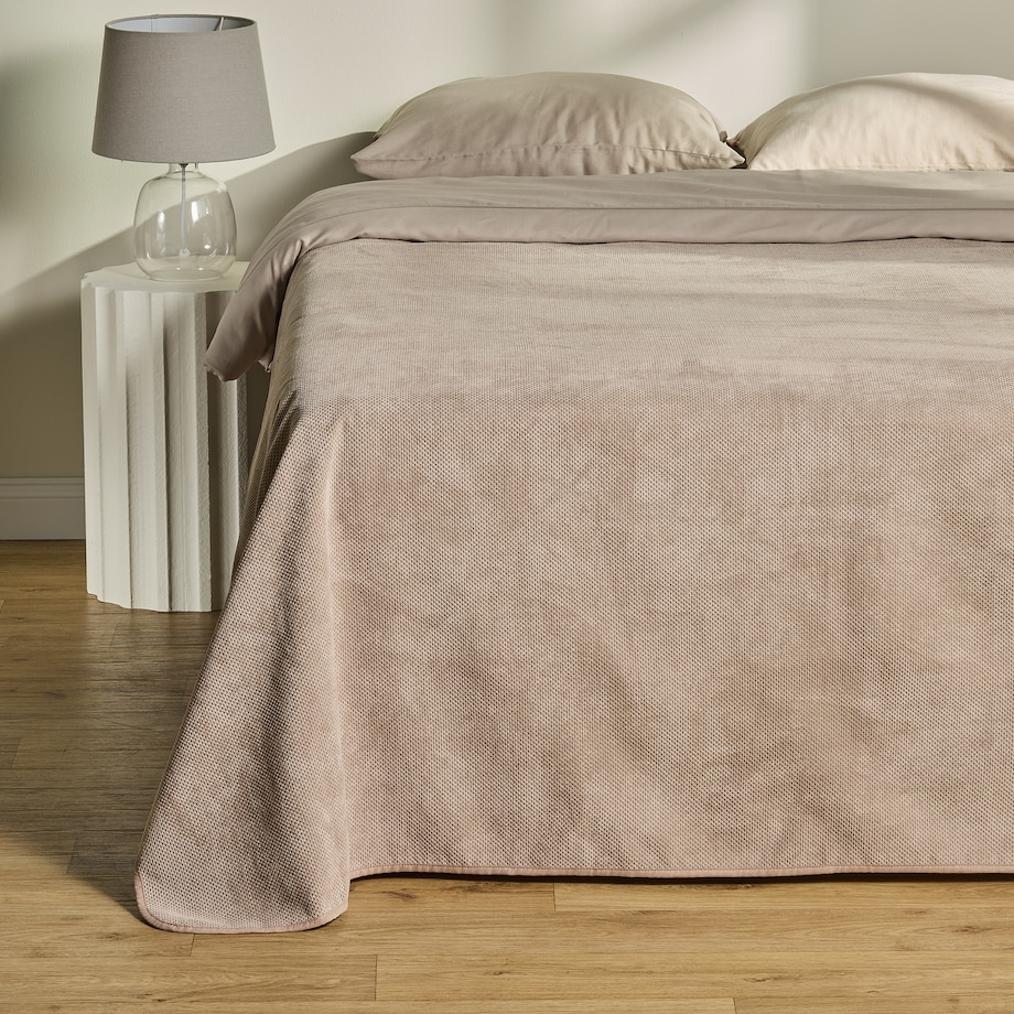 Jednokolorowa narzuta na łóżko Kord 200x220 cm