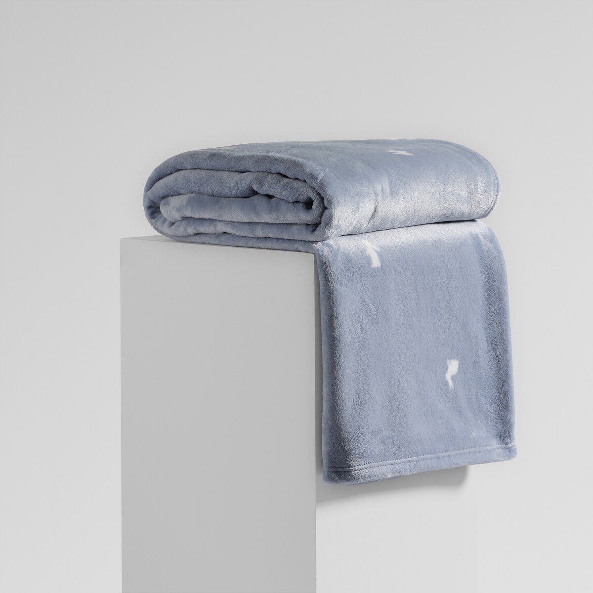 Drukowany koc Leveriso 150x200 cm z motywem królika