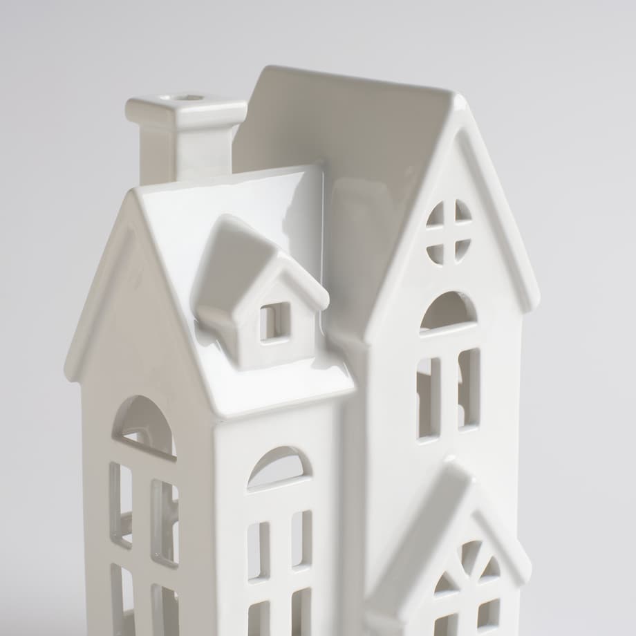 Świecznik Hausi z motywem domku