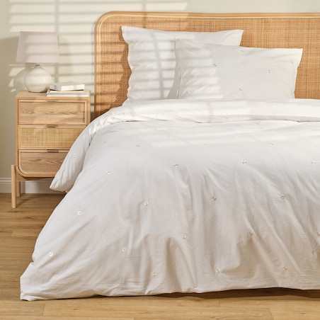 Pościel z perkalu z haftem Margotka 160x200 cm z motywem kwiatowym