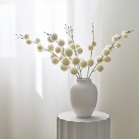 Kwiat Divinos z motywem abstrakcyjnym