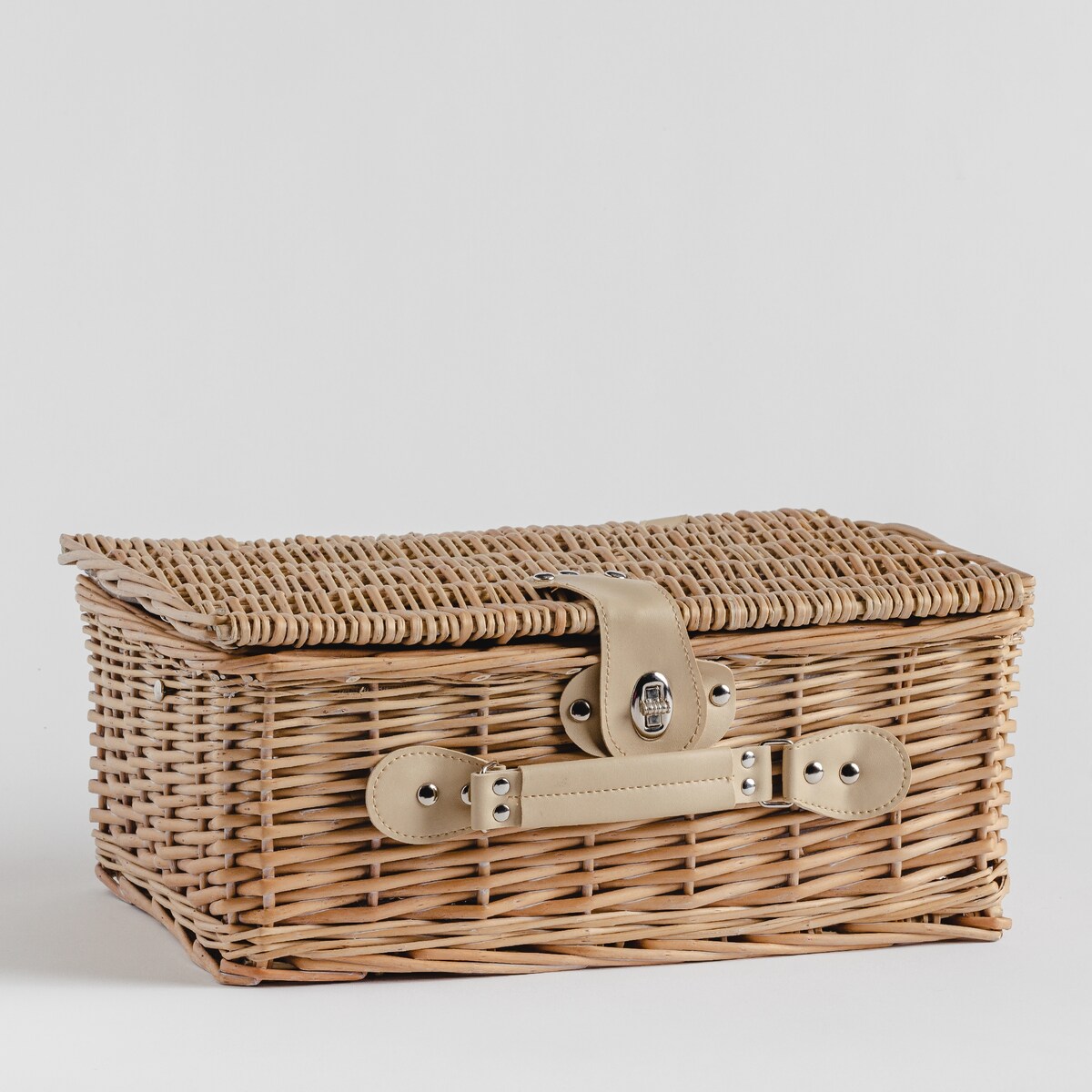 Kosz Piknikowy Z Przyborami Stipule 30x40 cm