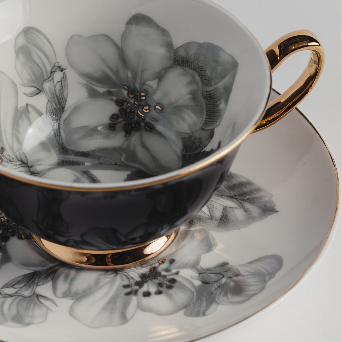 Filiżanka Ze Spodkiem Ennie Black