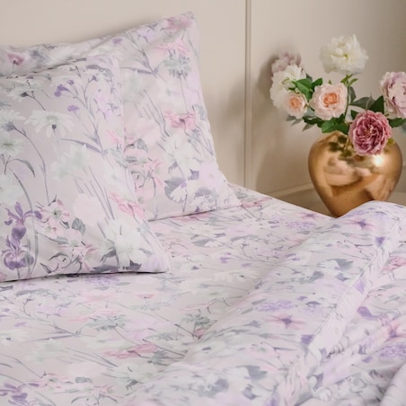 Prześcieradło z mikrofibry z gumką Violacharm 180x200 cm z motywem kwiatowym