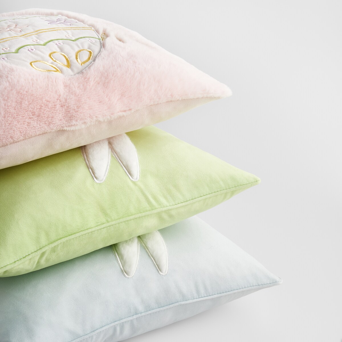 Poszewka Welwetowa Leprisio 45x45 cm z motywem królika