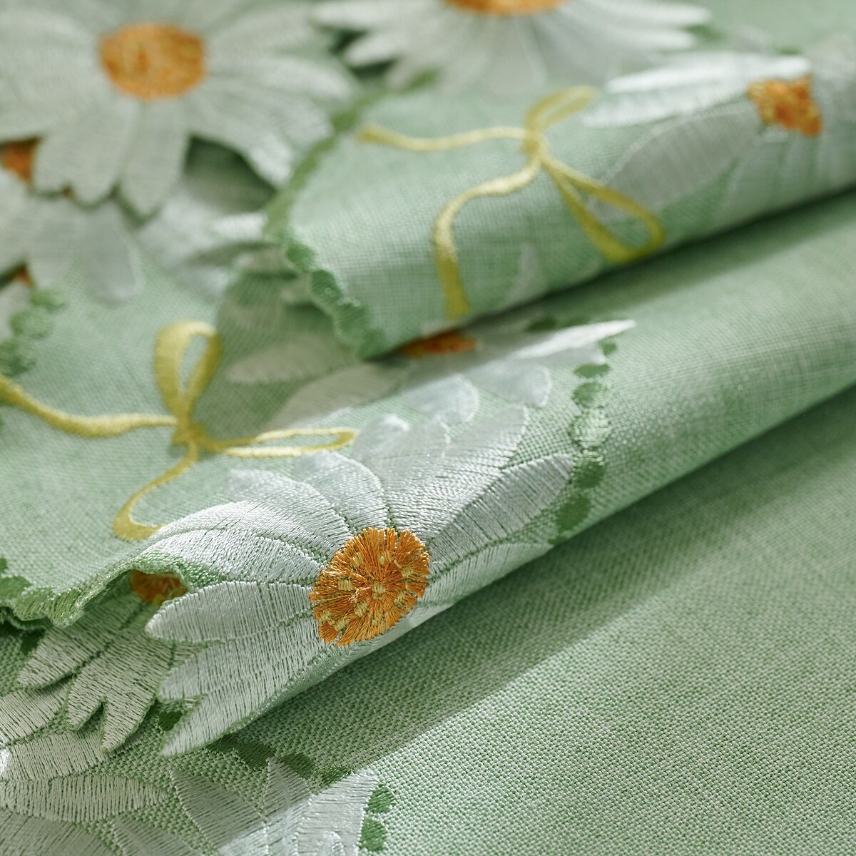 Bieżnik Haftowany Mintsy 35x174 cm z motywem kwiatowym