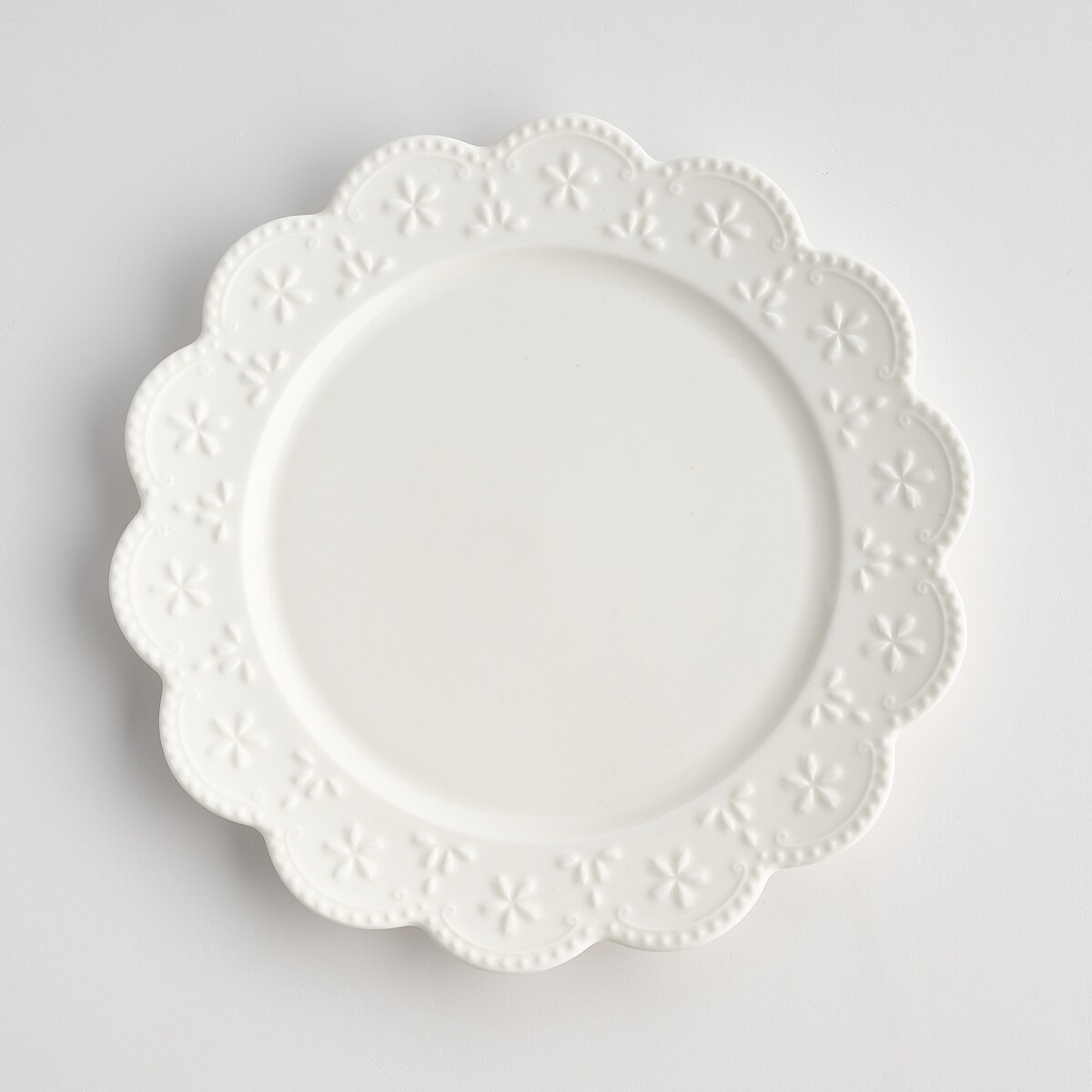 Talerz Obiadowy Lace z motywem kwiatowym