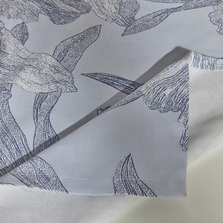 Obrus Flowa 150x220 cm z motywem kwiatowym