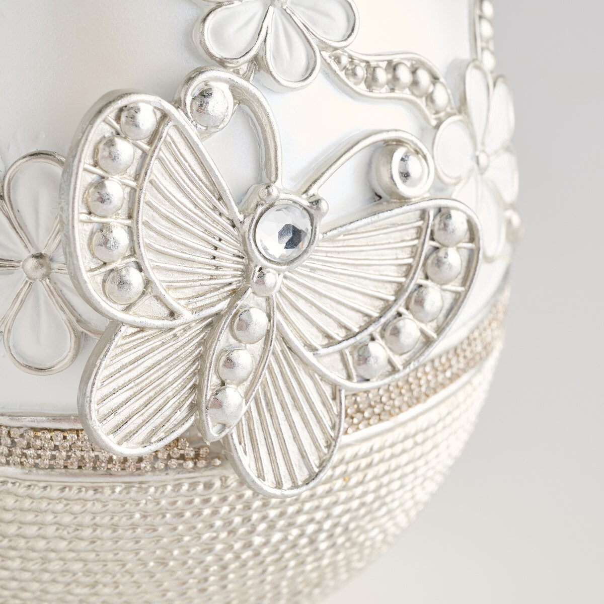 Figurka Glamspring z motywem jajka