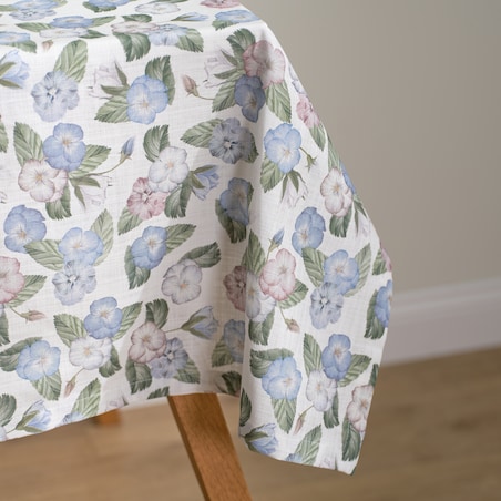 Obrus z nadrukiem Pansiso 150x220 cm z motywem kwiatowym