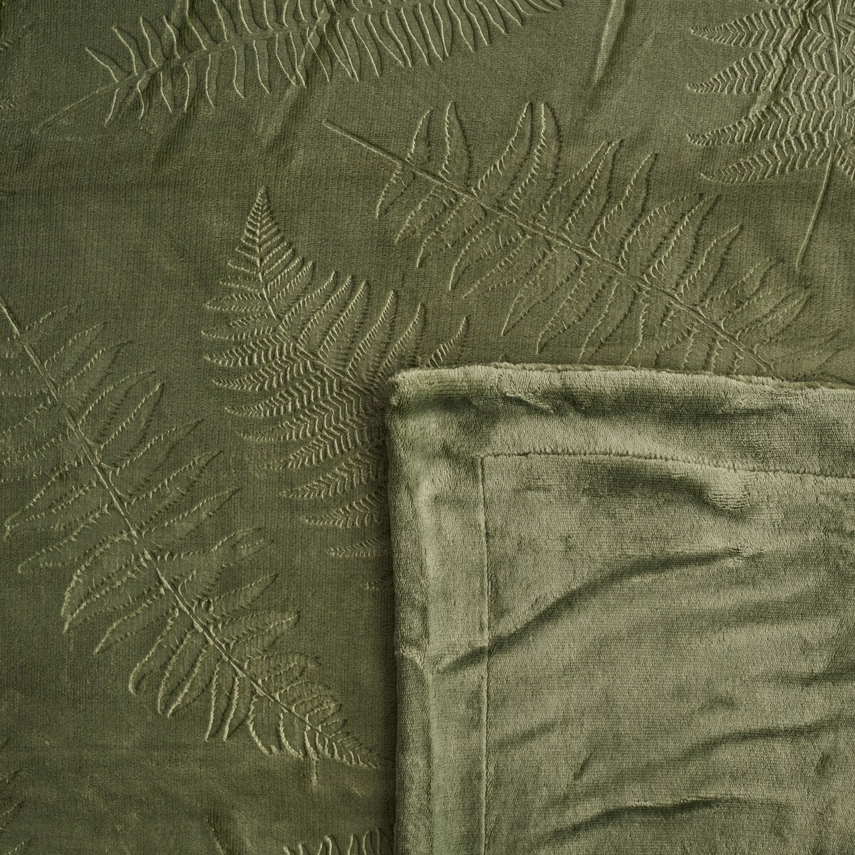 Koc Fernico 150x200 cm z motywem liściastym