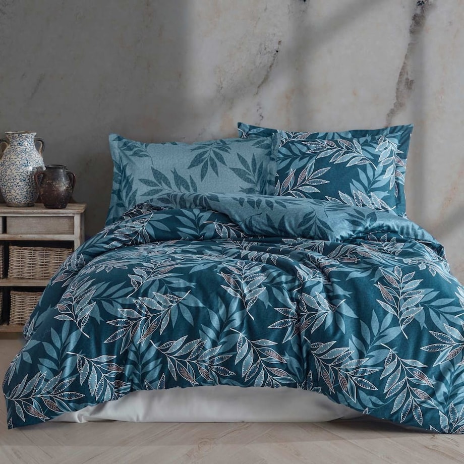 Pościel satyna bawełniana 220x200 Luxury Premium Irene niebieska w delikatne liście