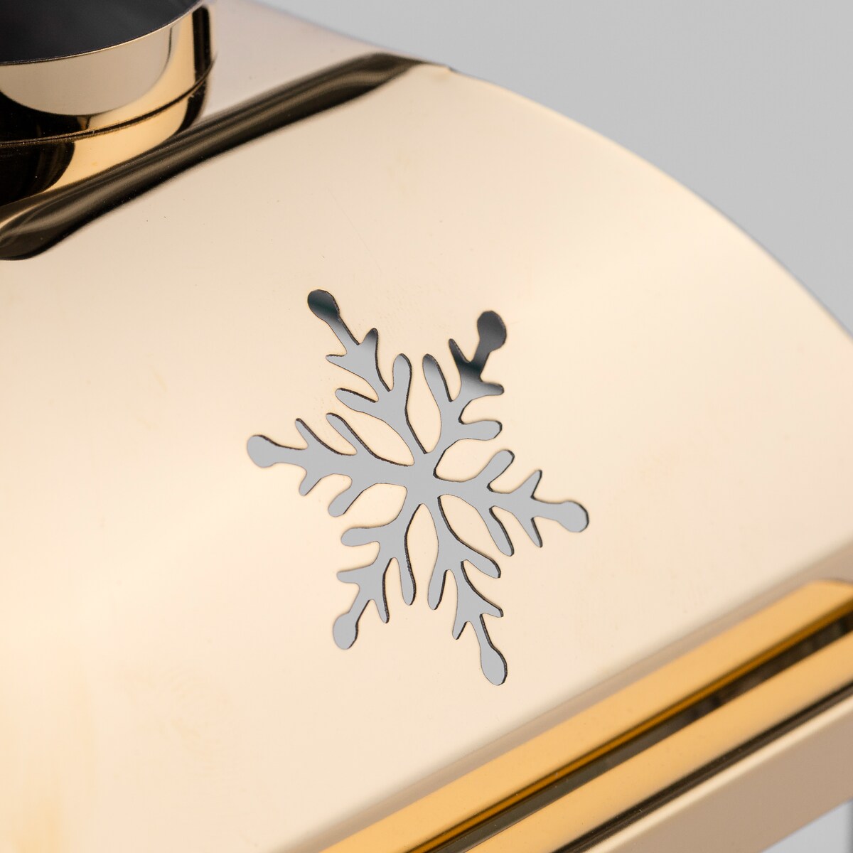 Lampion Shiny snowflake z motywem śnieżynki