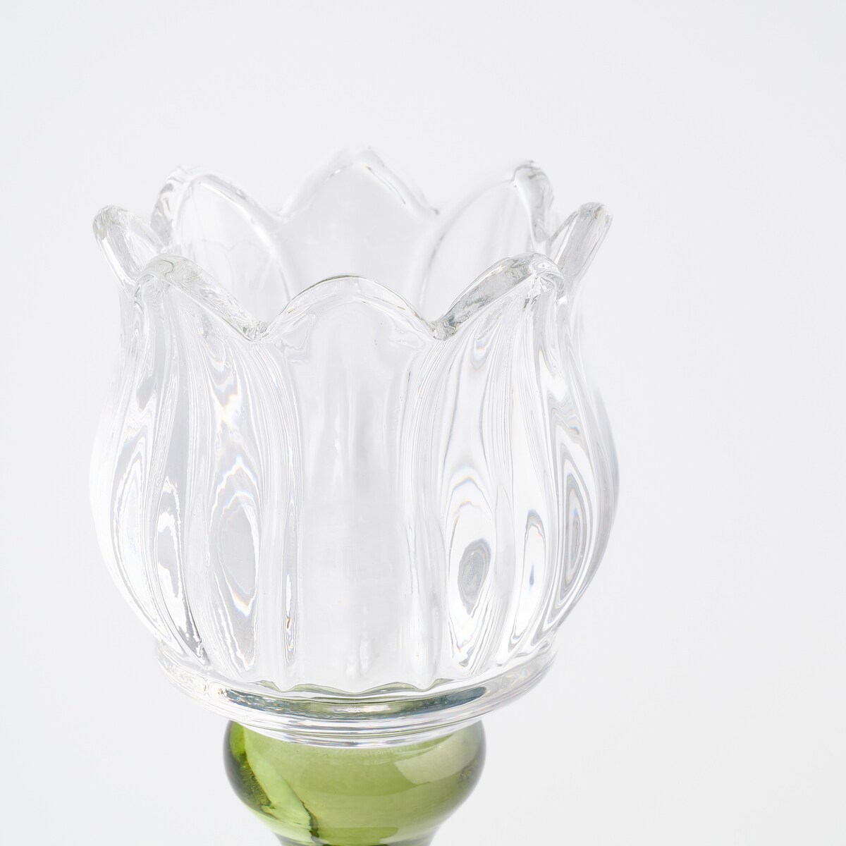 Świecznik Florrsi z motywem kwiatowym